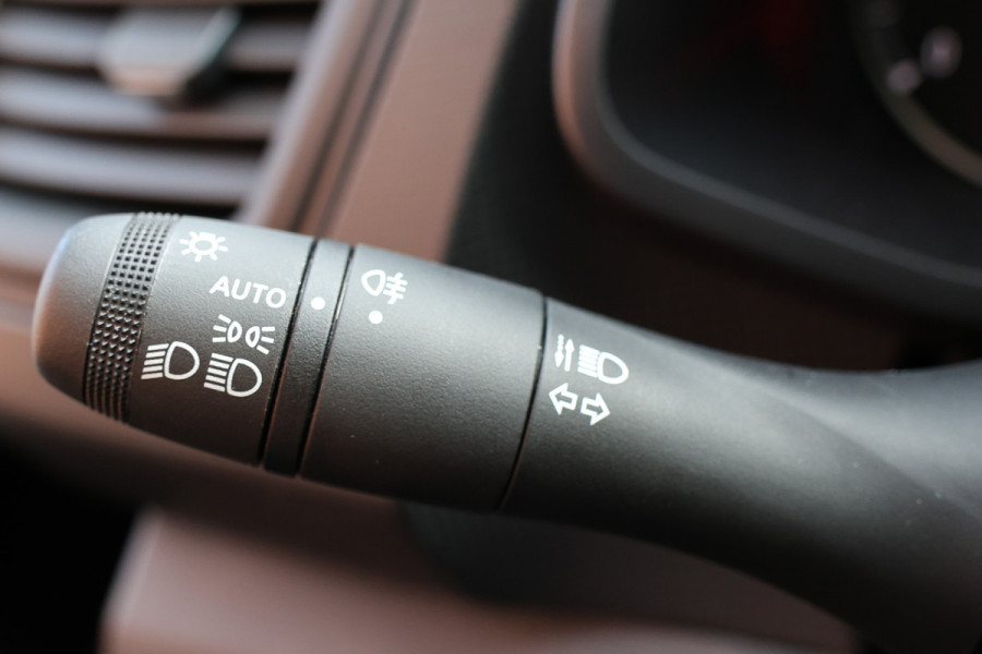 Renault Trafic 2.0 dCi 150 PK DC | CarPlay | PDC | Cruise control | Lane Assist | DAB | 6-Zitter | Keyless go | Spoilerkit | BPM Vrij | Dubbel Cabine | Fabrieksgarantie