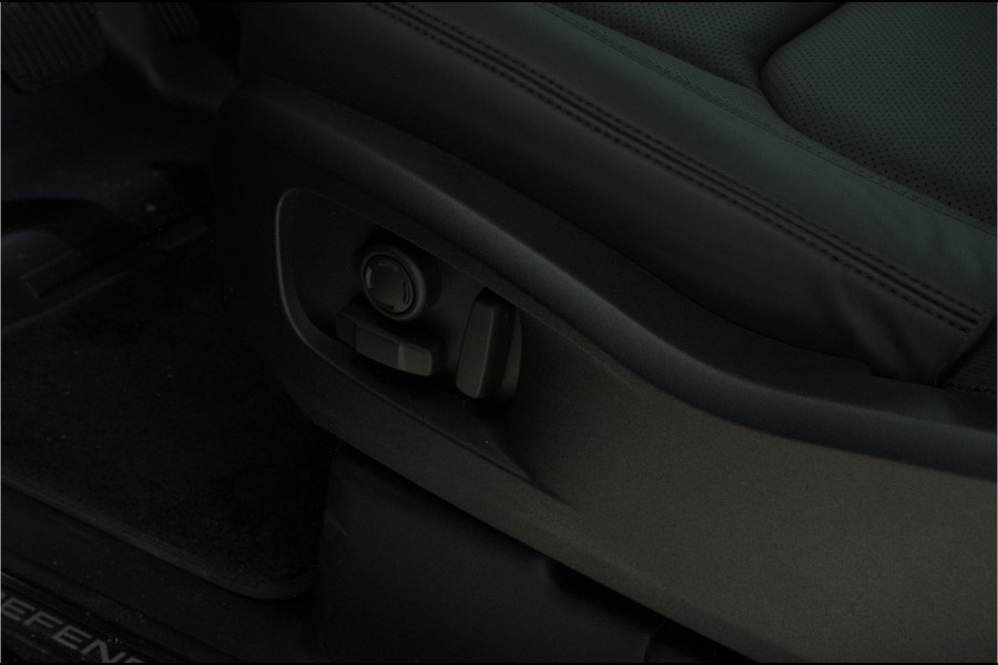 Land Rover Defender 110 2.0 P300e 110 X-Dynamic HSE > 300pk/Black pakket/Head-up/22inch/Trekhaak/Smart View...