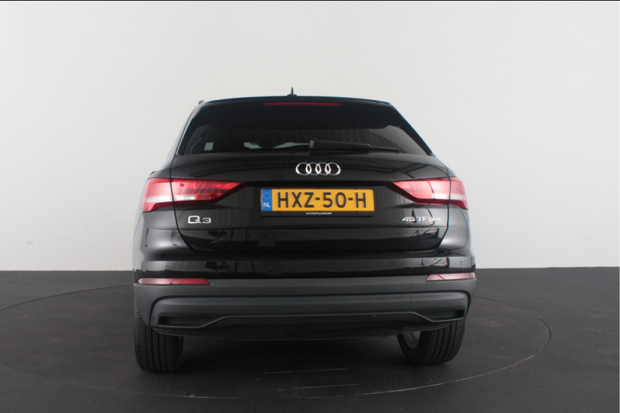 Audi Q3 45 TFSI e edition > 245pk/Leer/19inch/keyless/Stoelverwarming/Plug in-hybride...