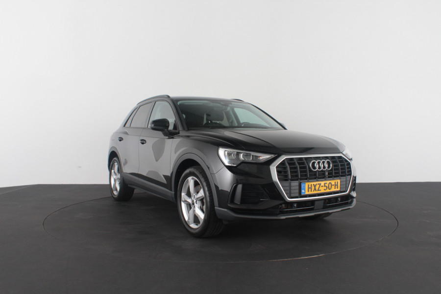 Audi Q3 45 TFSI e edition > 245pk/Leer/19inch/keyless/Stoelverwarming/Plug in-hybride...