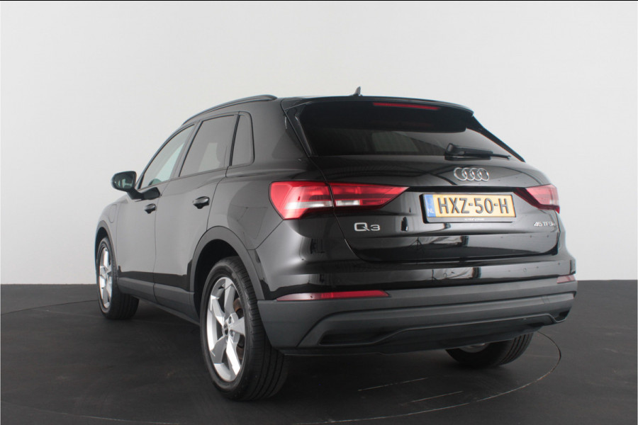 Audi Q3 45 TFSI e edition > 245pk/Leer/19inch/keyless/Stoelverwarming/Plug in-hybride...