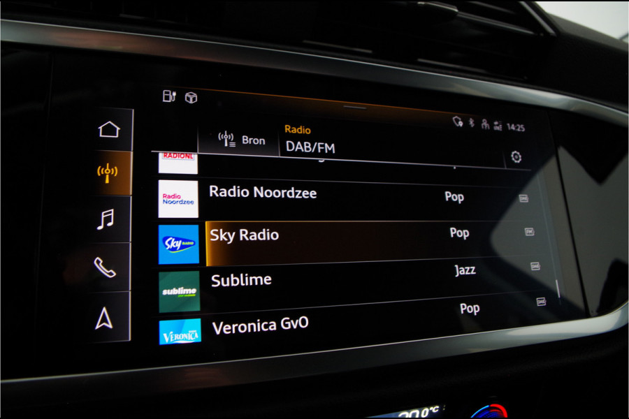 Audi Q3 45 TFSI e edition > 245pk/Leer/19inch/keyless/Stoelverwarming/Plug in-hybride...