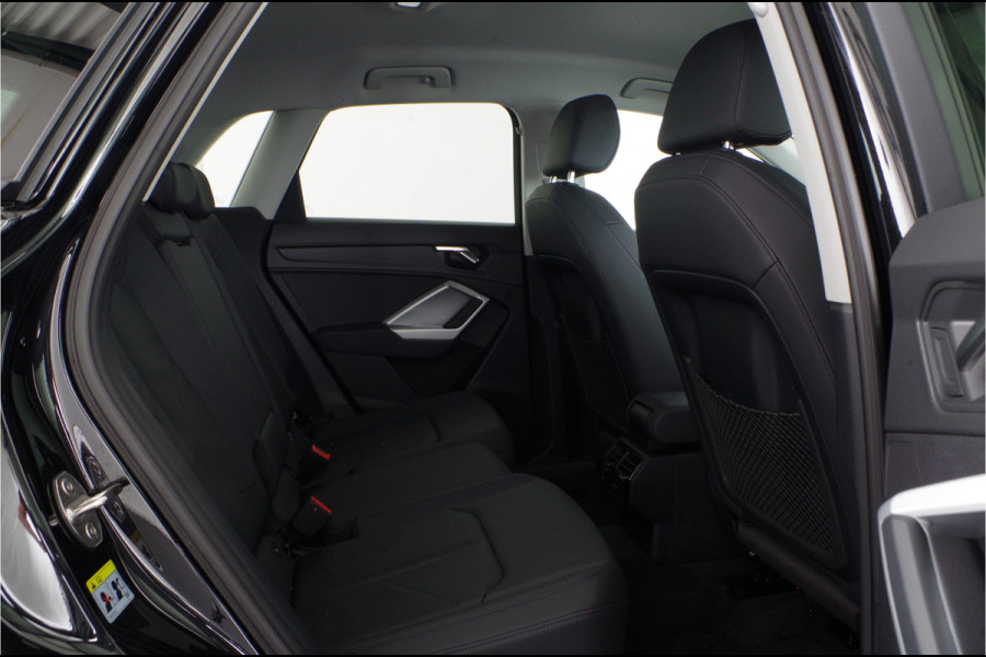 Audi Q3 45 TFSI e edition > 245pk/Leer/19inch/keyless/Stoelverwarming/Plug in-hybride...