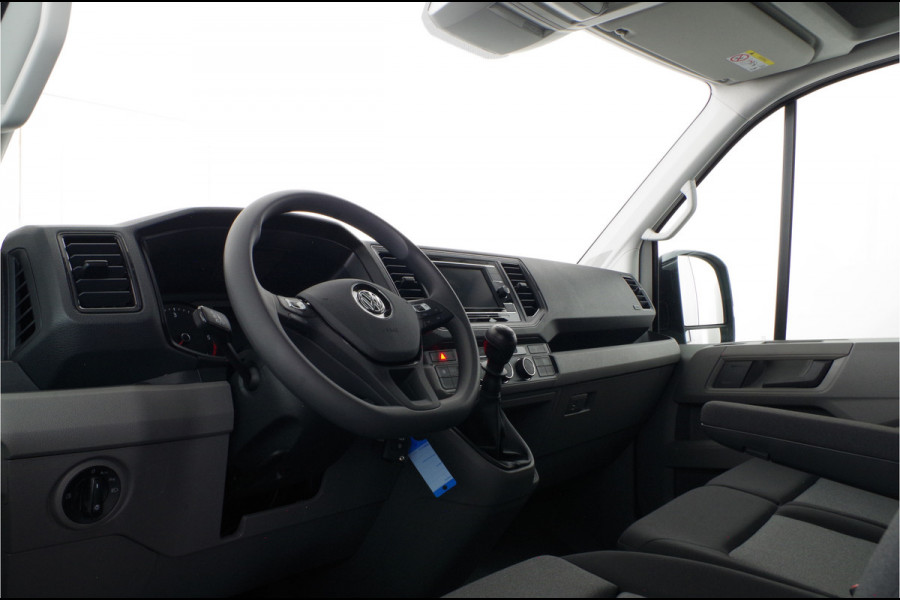 Volkswagen Crafter 35t 2.0 TDI L3H2 > BPM vrij!\Camera/cruise control/Apple Carplay/Android Auto/parkeersensor voor en achter Lease ook mogelijk!