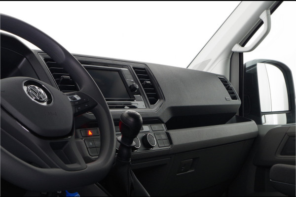 Volkswagen Crafter 35t 2.0 TDI L3H2 > BPM vrij!\Camera/cruise control/Apple Carplay/Android Auto/parkeersensor voor en achter Lease ook mogelijk!