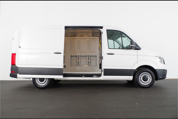 Volkswagen Crafter 35t 2.0 TDI L3H2 > BPM vrij!\Camera/cruise control/Apple Carplay/Android Auto/parkeersensor voor en achter Lease ook mogelijk!