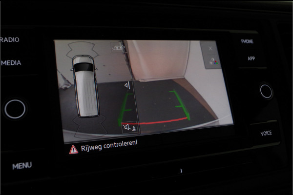 Volkswagen Crafter 35t 2.0 TDI L3H2 > BPM vrij!\Camera/cruise control/Apple Carplay/Android Auto/parkeersensor voor en achter Lease ook mogelijk!