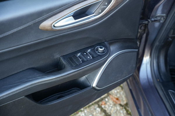 Alfa Romeo Giulia 2.0 T AWD Gepantserd 280 PK | Diplomatiek veiligheidsglas | Ex-regeringsauto Italië | Unieke historie