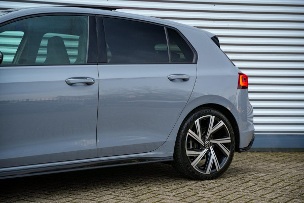 Volkswagen Golf 1.5 eTSI R-Line Business Panodak IQ Light Camera DAB+ ACC Navigatie Stoel-stuurverw. LPG Alcantara