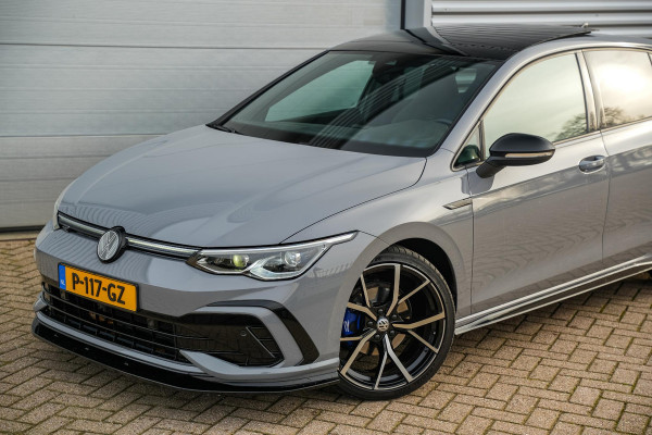 Volkswagen Golf 1.5 eTSI R-Line Business Panodak IQ Light Camera DAB+ ACC Navigatie Stoel-stuurverw. LPG Alcantara