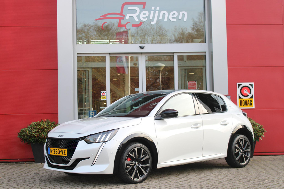 Peugeot 208 1.2 130PK AUTOMAAT GT PACK | BLACK PACK | PANORAMA DAK | ALCANTARA BEKLEDING | ACHTERUITRIJ CAMERA | ADAPTIVE CRUISE CONTROL | FULL LED KOPLAMPEN | 3-D INSTRUMENTENPANEEL | STOEL VERWARMING | 17" LICHTMETALEN VELGEN | ALL SEASON BANDEN | DODEHOEK DETECTIE | NAVIGATIE | APPLE CARPLAY/ANDROID AUTO | DAB+ RADIO |