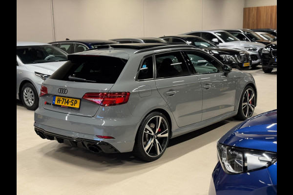 Audi RS3 Sportback 2.5 TFSI Quattro, Pano, Virtual, Apple Carplay, Black Pack, Cam, Blind Spot, Dynamisch, Dealer Onderhouden