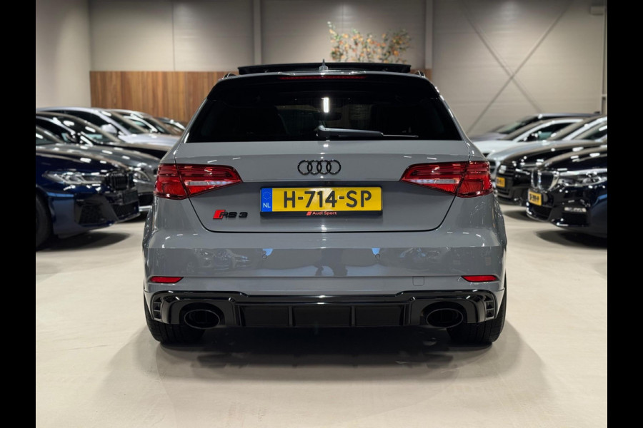 Audi RS3 Sportback 2.5 TFSI Quattro, Pano, Virtual, Apple Carplay, Black Pack, Cam, Blind Spot, Dynamisch, Dealer Onderhouden