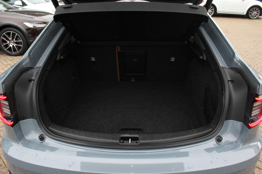 Polestar 2 Long Range Dual Motor Launch Edition 78kWh / Full option! / SoH 92.8% / Trekhaak / Panoramadak / 360Camera / Luxe Leder / Keyless / 19'' / Stuurverwarming / Navigatie / DAB / ACC / Virtual Cockpit