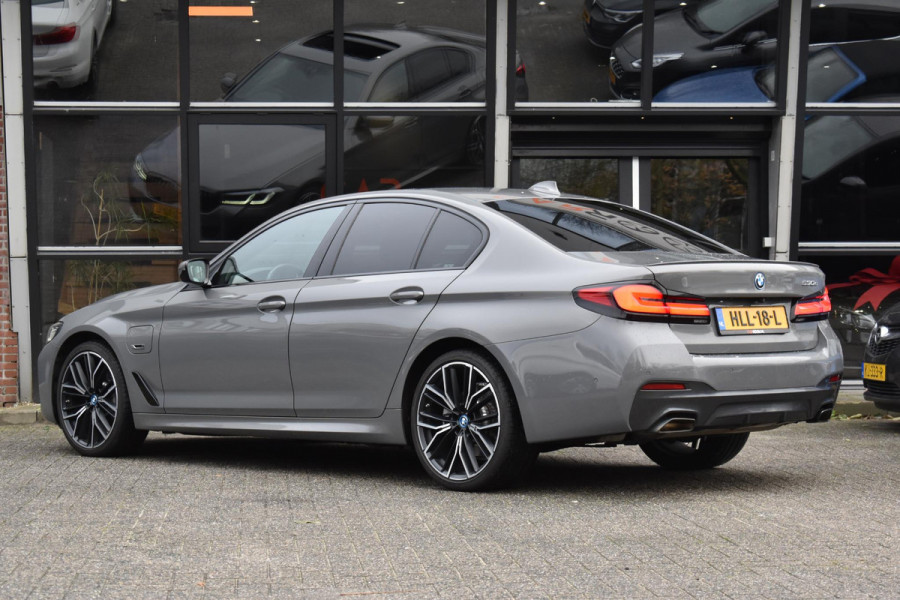 BMW 5 Serie 530e High Executive M-Sport Pano Camera 20" HK