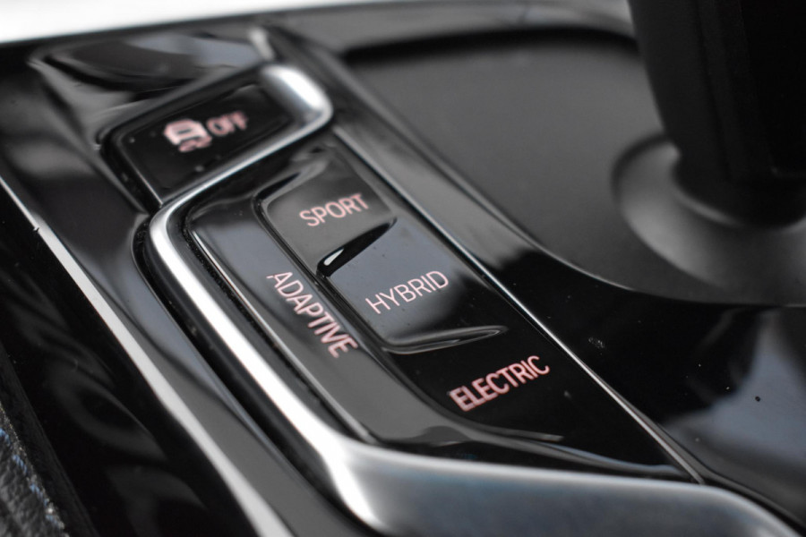 BMW 5 Serie 530e High Executive M-Sport Pano Camera 20" HK