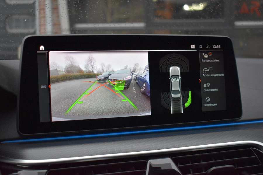 BMW 5 Serie 530e High Executive M-Sport Pano Camera 20" HK