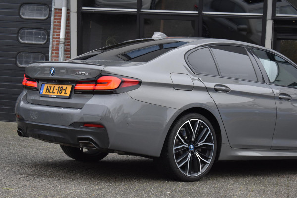 BMW 5 Serie 530e High Executive M-Sport Pano Camera 20" HK