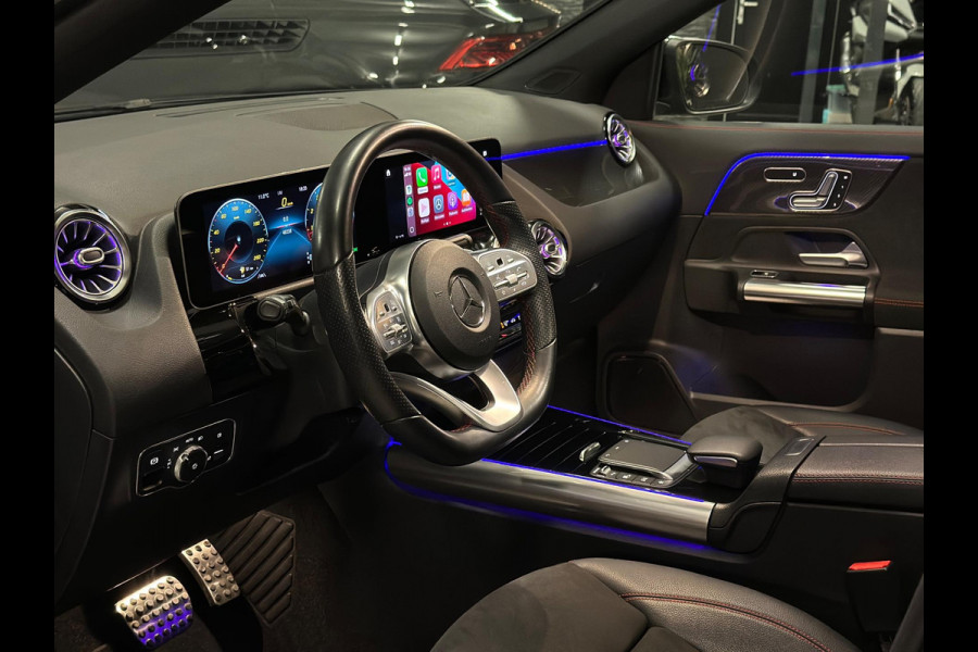 Mercedes-Benz GLA 200 AMG|PANO|MEMORY|SFEER|BOMVOL!