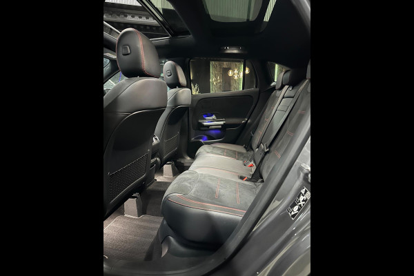 Mercedes-Benz GLA 200 AMG|PANO|MEMORY|SFEER|BOMVOL!