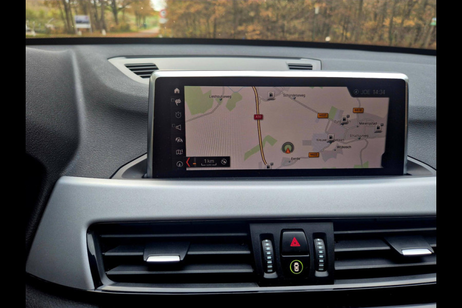 BMW X1 SDrive18i Executive . Panoramadak . 37000 km