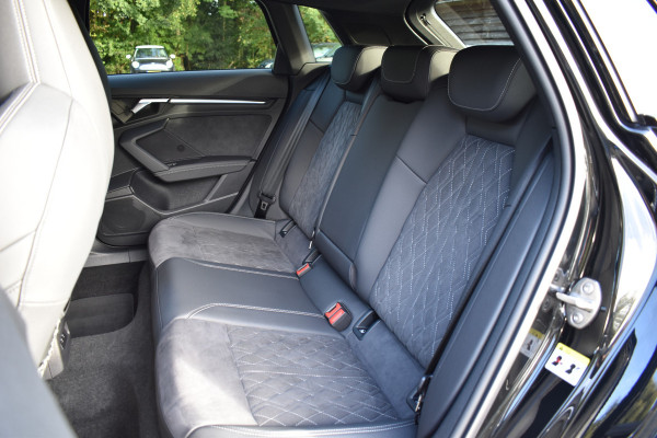 Audi A3 Sportback 2.0 TFSI S3 QUATTRO 310PK S-TRON S3-SPORT CAMERA/LEDER/CARPLAY