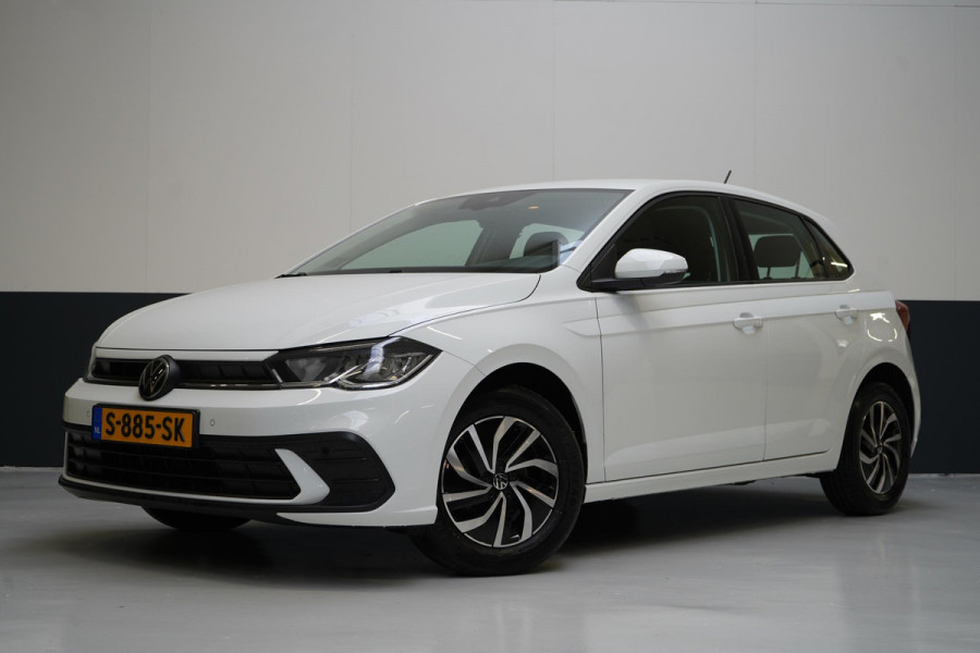 Volkswagen Polo 1.0 TSi 95pk 5-drs | Apple Carplay | Navigatie | Achteruitrijcamera | Lm velgen