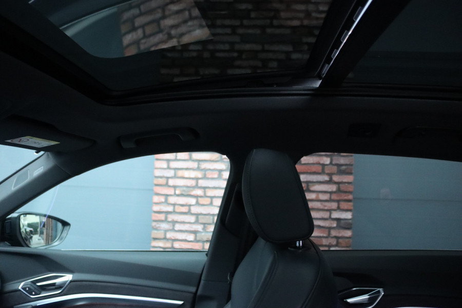 Audi e-tron 55 Quattro advanced Pro Line Plus 95 kWh | Adaptieve Cruise Control | Panoramadak | Bang&Olufsen | Soft-Close | HUD | Interieurvoorverwarming | Hulppakket Tour+Stad | Memory | Matrix LED |