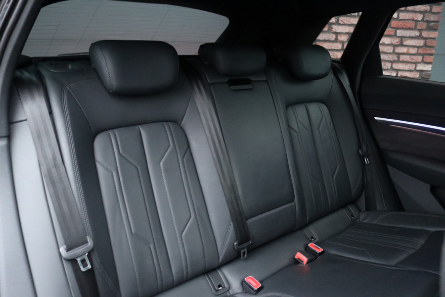 Audi e-tron 55 Quattro advanced Pro Line Plus 95 kWh | Adaptieve Cruise Control | Panoramadak | Bang&Olufsen | Soft-Close | HUD | Interieurvoorverwarming | Hulppakket Tour+Stad | Memory | Matrix LED |