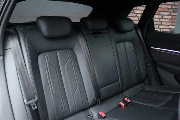 Audi e-tron 55 Quattro advanced Pro Line Plus 95 kWh | Adaptieve Cruise Control | Panoramadak | Bang&Olufsen | Soft-Close | HUD | Interieurvoorverwarming | Hulppakket Tour+Stad | Memory | Matrix LED |