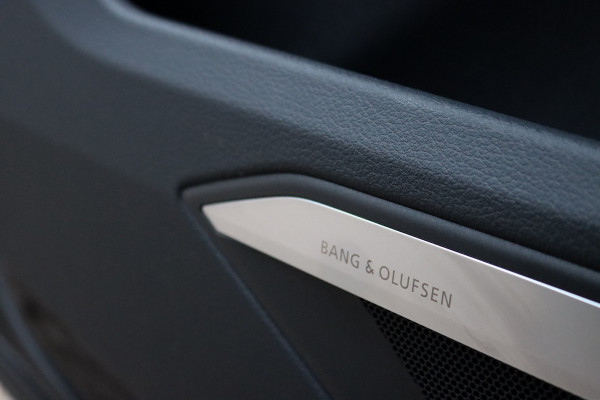 Audi e-tron 55 Quattro advanced Pro Line Plus 95 kWh | Adaptieve Cruise Control | Panoramadak | Bang&Olufsen | Soft-Close | HUD | Interieurvoorverwarming | Hulppakket Tour+Stad | Memory | Matrix LED |