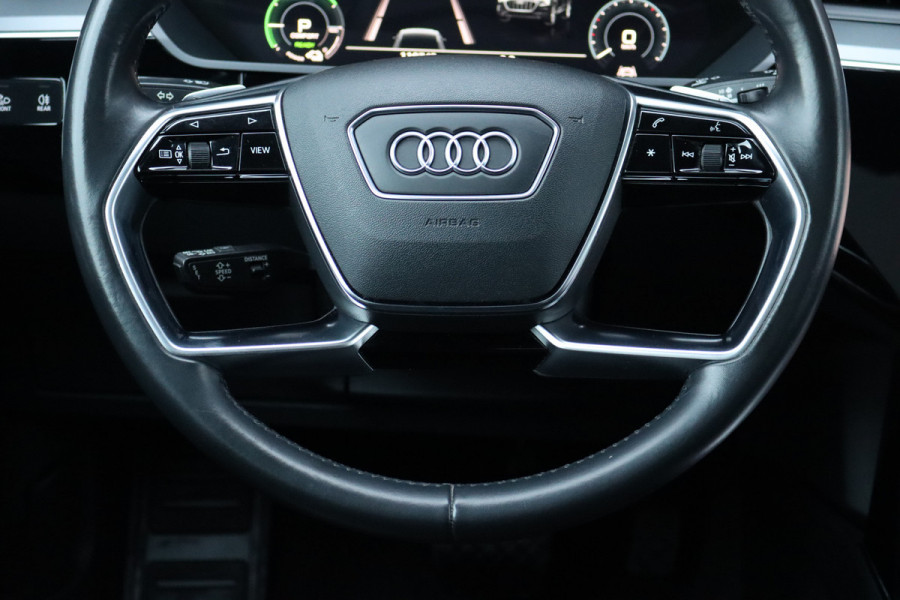Audi e-tron 55 Quattro advanced Pro Line Plus 95 kWh | Adaptieve Cruise Control | Panoramadak | Bang&Olufsen | Soft-Close | HUD | Interieurvoorverwarming | Hulppakket Tour+Stad | Memory | Matrix LED |