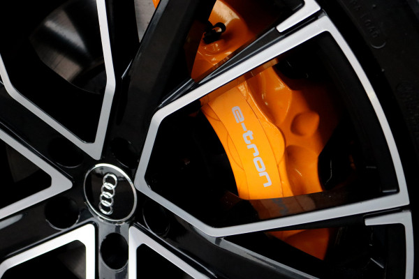 Audi e-tron 55 Quattro advanced Pro Line Plus 95 kWh | Adaptieve Cruise Control | Panoramadak | Bang&Olufsen | Soft-Close | HUD | Interieurvoorverwarming | Hulppakket Tour+Stad | Memory | Matrix LED |