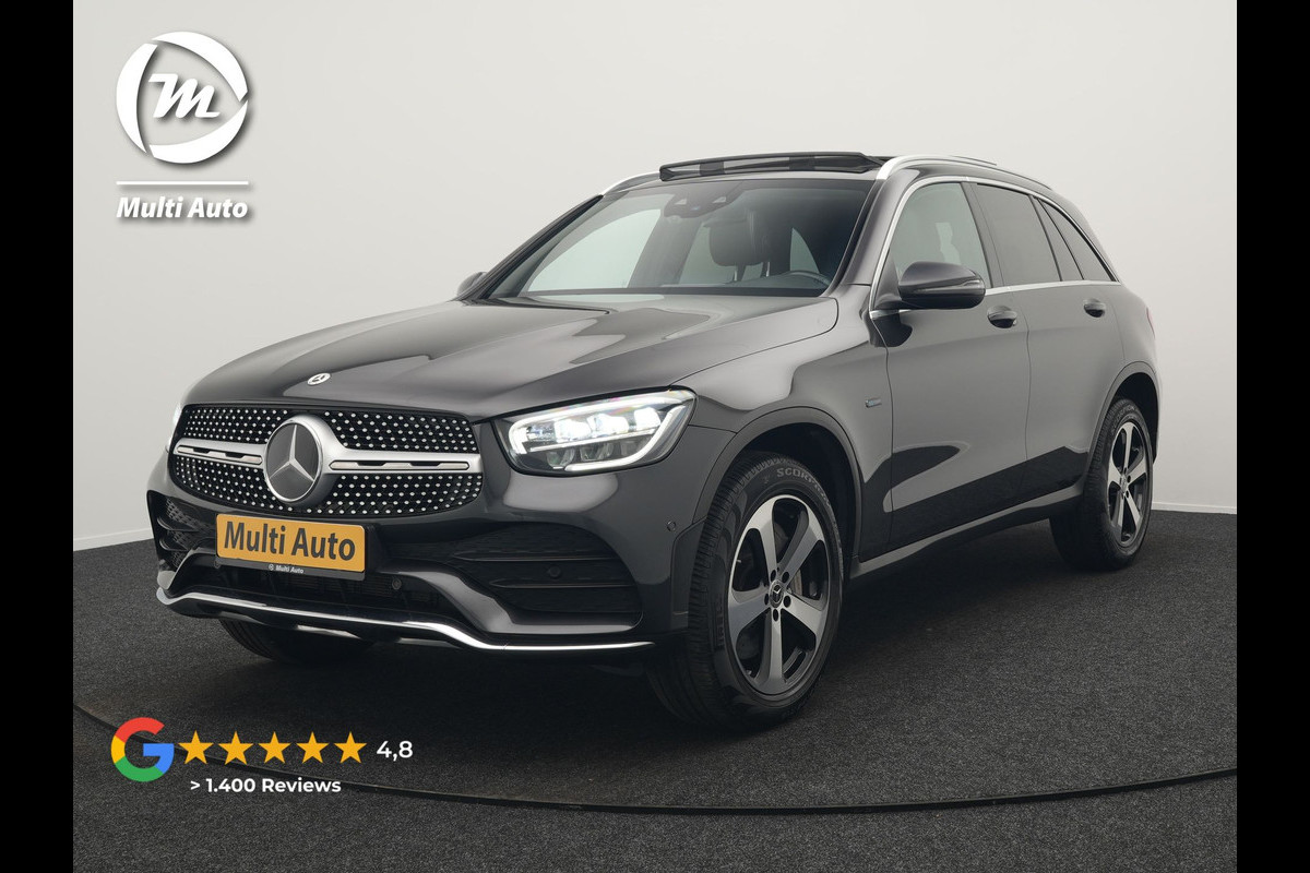 Mercedes-Benz GLC 300e 4MATIC AMG 320pk PHEV | Trekhaak Af Fabriek | Panodak | Adaptive Cruise | Camera | Alcantara Sportstoelen Memory & Verwarmd | Sfeerverlichting | Apple Carplay | Blis | Navigatie | DAB |