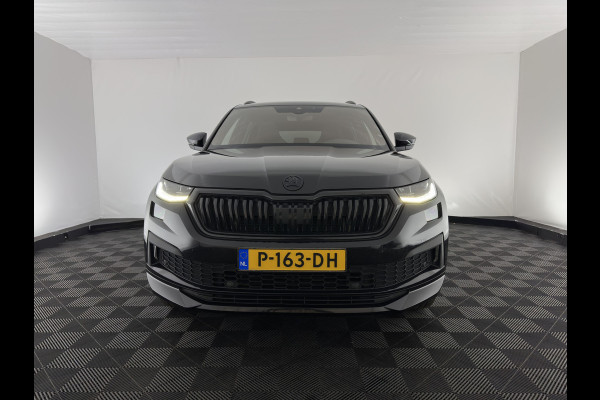 Škoda Kodiaq 1.5 TSI Sportline Business [ 7-Pers. ] (INCL-BTW) Aut. *LEATHER-MICROFIBRE | FULL-LED | ADAPTIVE-CRUISE | MEMORY-PACK | DIGI-COCKPIT | NAVI-FULLMAP | CAMERA | DAB+ | AMBIENT-LIGHT | KEYLESS | CARPLAY | PRIVACY-GLASS| TOWBAR | 20''