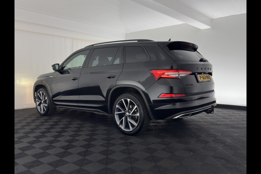 Škoda Kodiaq 1.5 TSI Sportline Business [ 7-Pers. ] (INCL-BTW) Aut. *LEATHER-MICROFIBRE | FULL-LED | ADAPTIVE-CRUISE | MEMORY-PACK | DIGI-COCKPIT | NAVI-FULLMAP | CAMERA | DAB+ | AMBIENT-LIGHT | KEYLESS | CARPLAY | PRIVACY-GLASS| TOWBAR | 20''