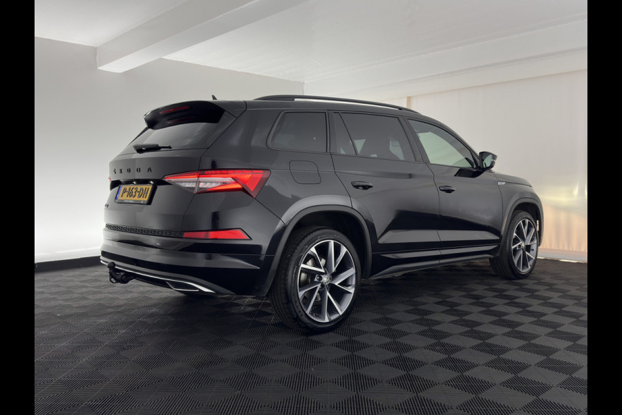 Škoda Kodiaq 1.5 TSI Sportline Business [ 7-Pers. ] (INCL-BTW) Aut. *LEATHER-MICROFIBRE | FULL-LED | ADAPTIVE-CRUISE | MEMORY-PACK | DIGI-COCKPIT | NAVI-FULLMAP | CAMERA | DAB+ | AMBIENT-LIGHT | KEYLESS | CARPLAY | PRIVACY-GLASS| TOWBAR | 20''