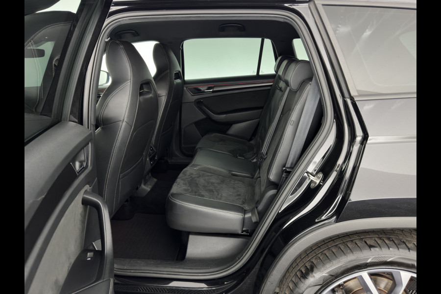 Škoda Kodiaq 1.5 TSI Sportline Business [ 7-Pers. ] (INCL-BTW) Aut. *LEATHER-MICROFIBRE | FULL-LED | ADAPTIVE-CRUISE | MEMORY-PACK | DIGI-COCKPIT | NAVI-FULLMAP | CAMERA | DAB+ | AMBIENT-LIGHT | KEYLESS | CARPLAY | PRIVACY-GLASS| TOWBAR | 20''