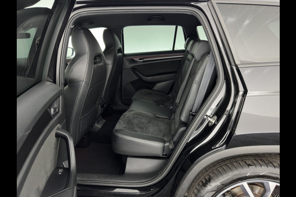 Škoda Kodiaq 1.5 TSI Sportline Business [ 7-Pers. ] (INCL-BTW) Aut. *LEATHER-MICROFIBRE | FULL-LED | ADAPTIVE-CRUISE | MEMORY-PACK | DIGI-COCKPIT | NAVI-FULLMAP | CAMERA | DAB+ | AMBIENT-LIGHT | KEYLESS | CARPLAY | PRIVACY-GLASS| TOWBAR | 20''