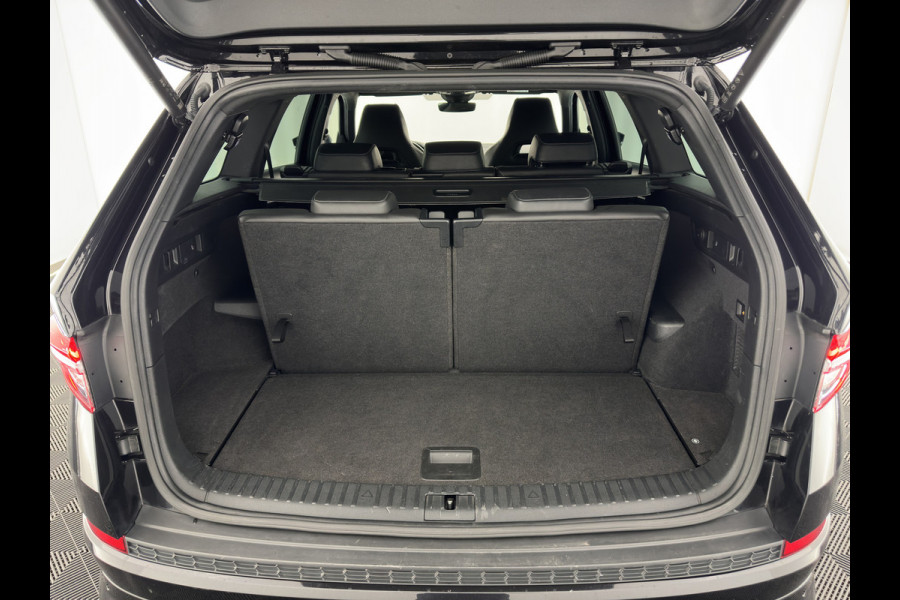 Škoda Kodiaq 1.5 TSI Sportline Business [ 7-Pers. ] (INCL-BTW) Aut. *LEATHER-MICROFIBRE | FULL-LED | ADAPTIVE-CRUISE | MEMORY-PACK | DIGI-COCKPIT | NAVI-FULLMAP | CAMERA | DAB+ | AMBIENT-LIGHT | KEYLESS | CARPLAY | PRIVACY-GLASS| TOWBAR | 20''