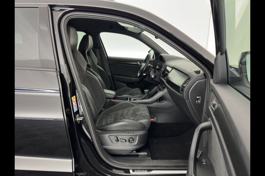 Škoda Kodiaq 1.5 TSI Sportline Business [ 7-Pers. ] (INCL-BTW) Aut. *LEATHER-MICROFIBRE | FULL-LED | ADAPTIVE-CRUISE | MEMORY-PACK | DIGI-COCKPIT | NAVI-FULLMAP | CAMERA | DAB+ | AMBIENT-LIGHT | KEYLESS | CARPLAY | PRIVACY-GLASS| TOWBAR | 20''