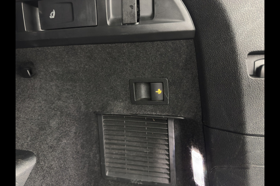 Škoda Kodiaq 1.5 TSI Sportline Business [ 7-Pers. ] (INCL-BTW) Aut. *LEATHER-MICROFIBRE | FULL-LED | ADAPTIVE-CRUISE | MEMORY-PACK | DIGI-COCKPIT | NAVI-FULLMAP | CAMERA | DAB+ | AMBIENT-LIGHT | KEYLESS | CARPLAY | PRIVACY-GLASS| TOWBAR | 20''