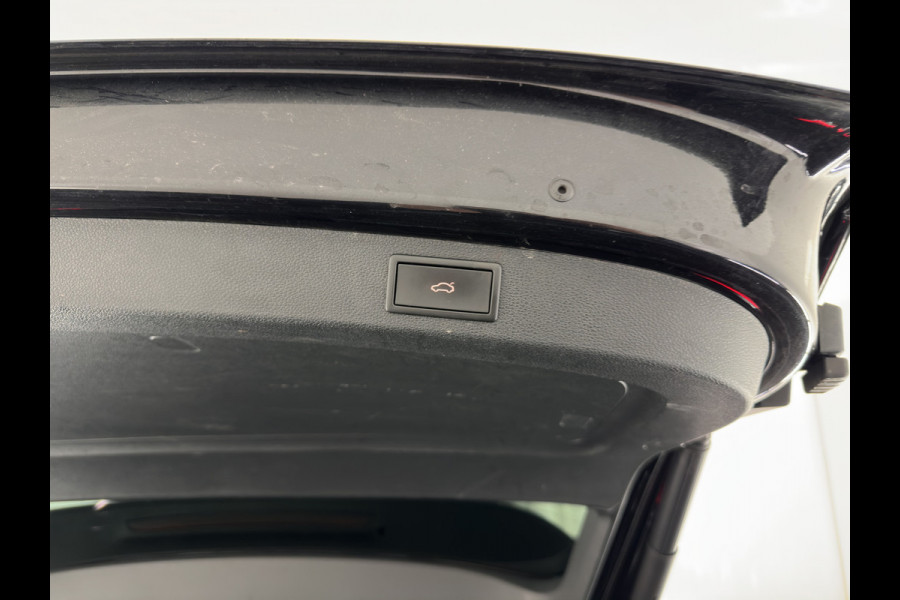 Škoda Kodiaq 1.5 TSI Sportline Business [ 7-Pers. ] (INCL-BTW) Aut. *LEATHER-MICROFIBRE | FULL-LED | ADAPTIVE-CRUISE | MEMORY-PACK | DIGI-COCKPIT | NAVI-FULLMAP | CAMERA | DAB+ | AMBIENT-LIGHT | KEYLESS | CARPLAY | PRIVACY-GLASS| TOWBAR | 20''