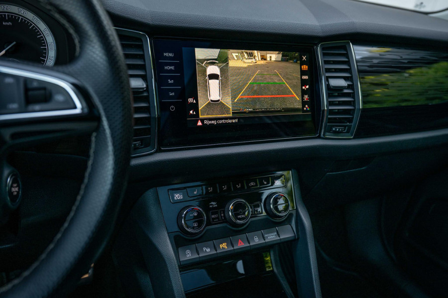 Škoda Kodiaq 1.5 TSI Style Business Pano Leder Trekhaak VOL