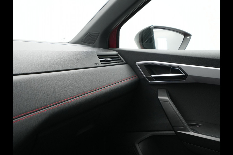 Seat Ibiza 1.0 TSI 95pk FR Business Intense Trekhaak Navigatie Camera Led Carplay Argon