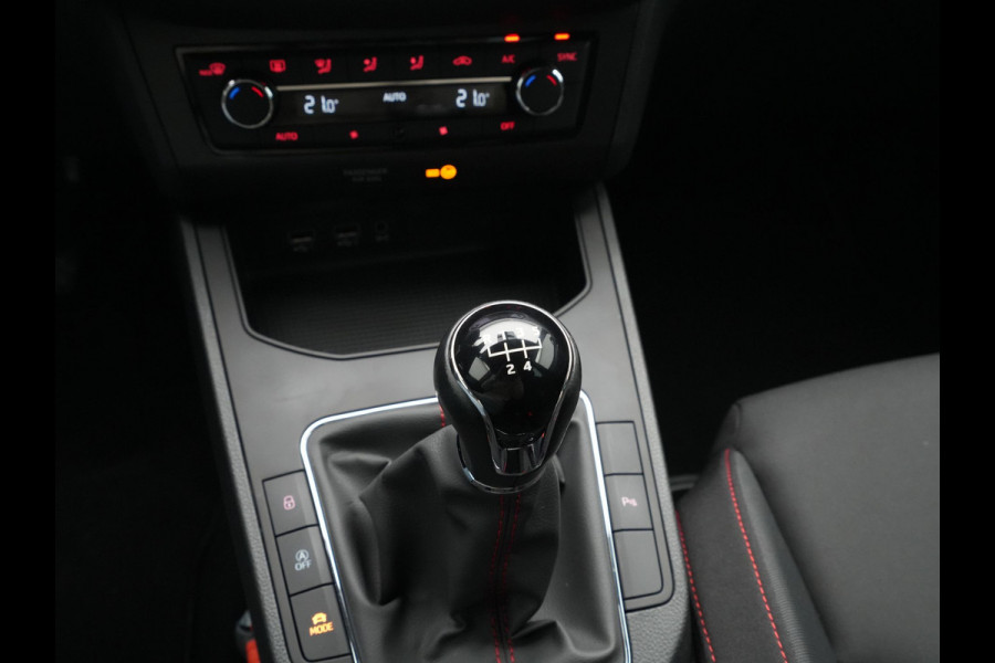 Seat Ibiza 1.0 TSI 95pk FR Business Intense Trekhaak Navigatie Camera Led Carplay Argon