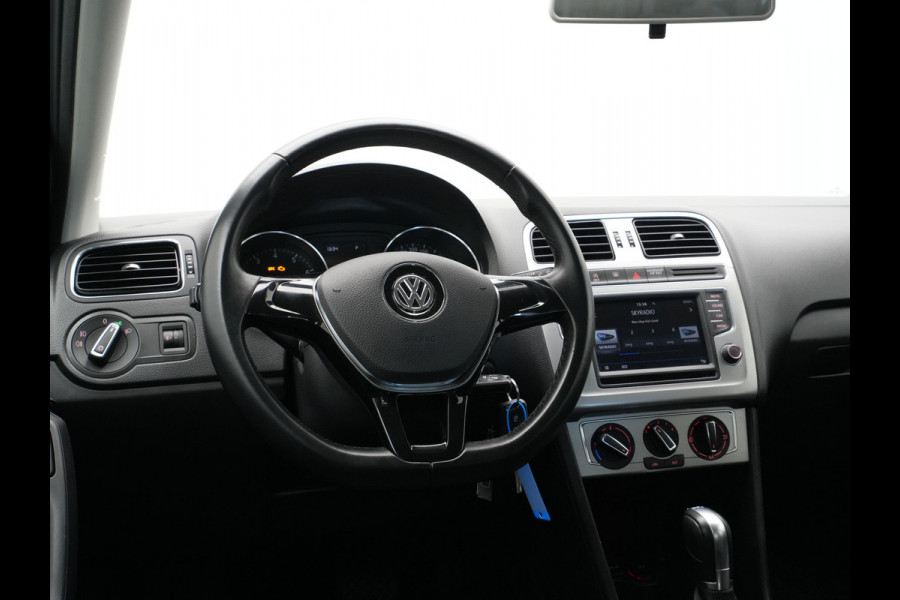 Volkswagen Polo 1.0 TSI DSG automaat Edition Trekhaak Navi via App Cruise Lm velgen Argon