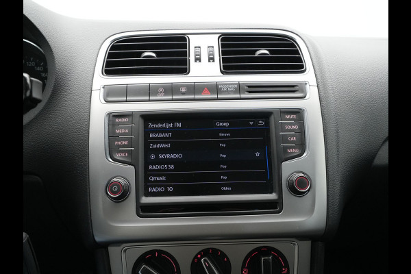 Volkswagen Polo 1.0 TSI DSG automaat Edition Trekhaak Navi via App Cruise Lm velgen Argon
