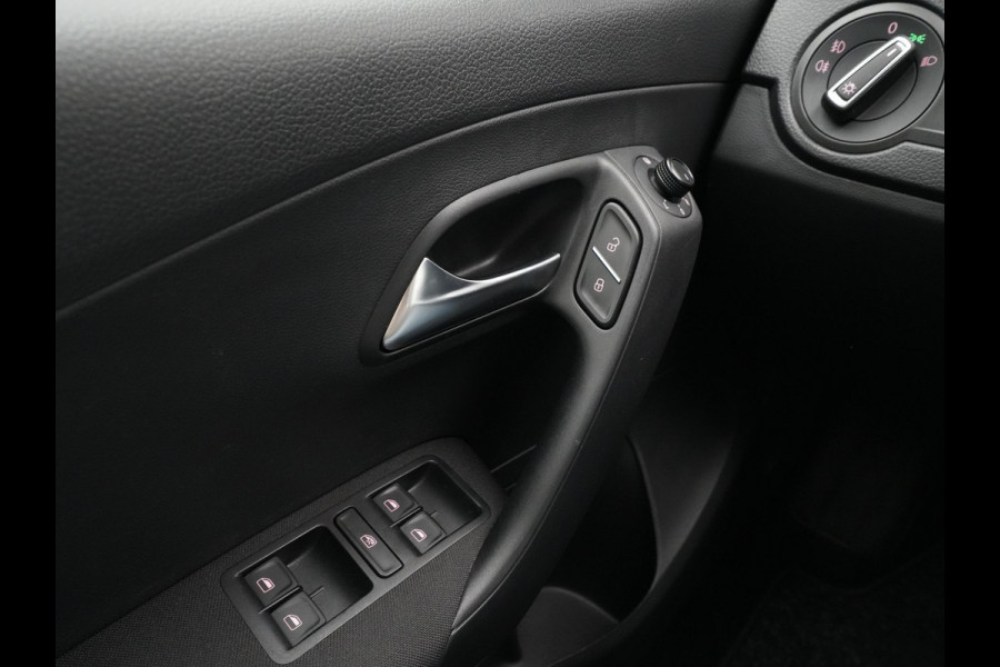 Volkswagen Polo 1.0 TSI DSG automaat Edition Trekhaak Navi via App Cruise Lm velgen Argon