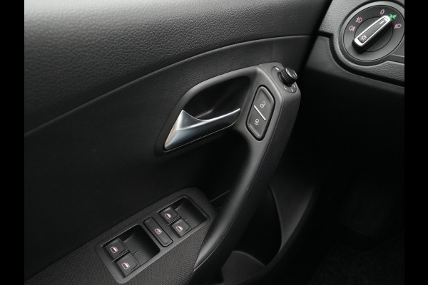 Volkswagen Polo 1.0 TSI DSG automaat Edition Trekhaak Navi via App Cruise Lm velgen Argon